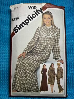 Simplicity sewing pattern 9783 Nightgown robe Pajama set size 12